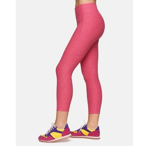 NWT, Outdoor Voices 3/4 Warmup Leggings in Flamingo Pink, Size Small - Picture 1 of 12